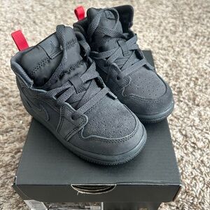 Jordan 1 mid SE craft (TD)DK smoke Grey/black